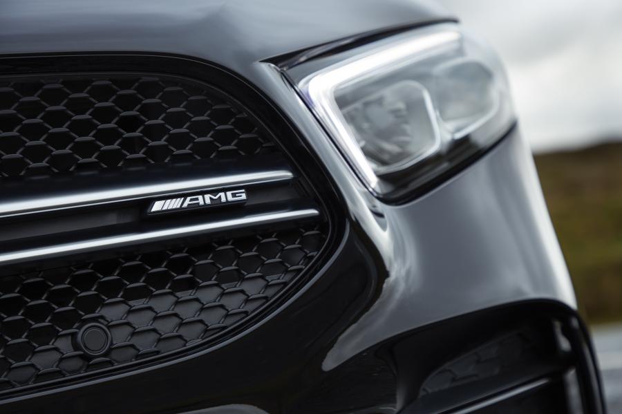  Mercedes-AMG A35 4Matic Sedan (V177) 2019 года  (UK) (фото 48 из 74)